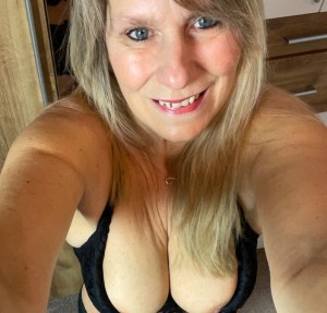 getmewet123, 54 in Thaxted, Essex, UK